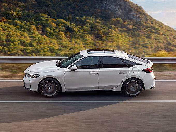 Civic e:HEV Elegance Civic e:HEV Elegance - Leasing 299 €